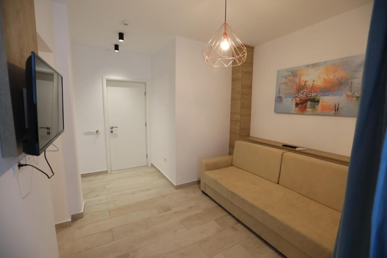 Apart-Hotel Alvi Saranda Dış mekan fotoğraf